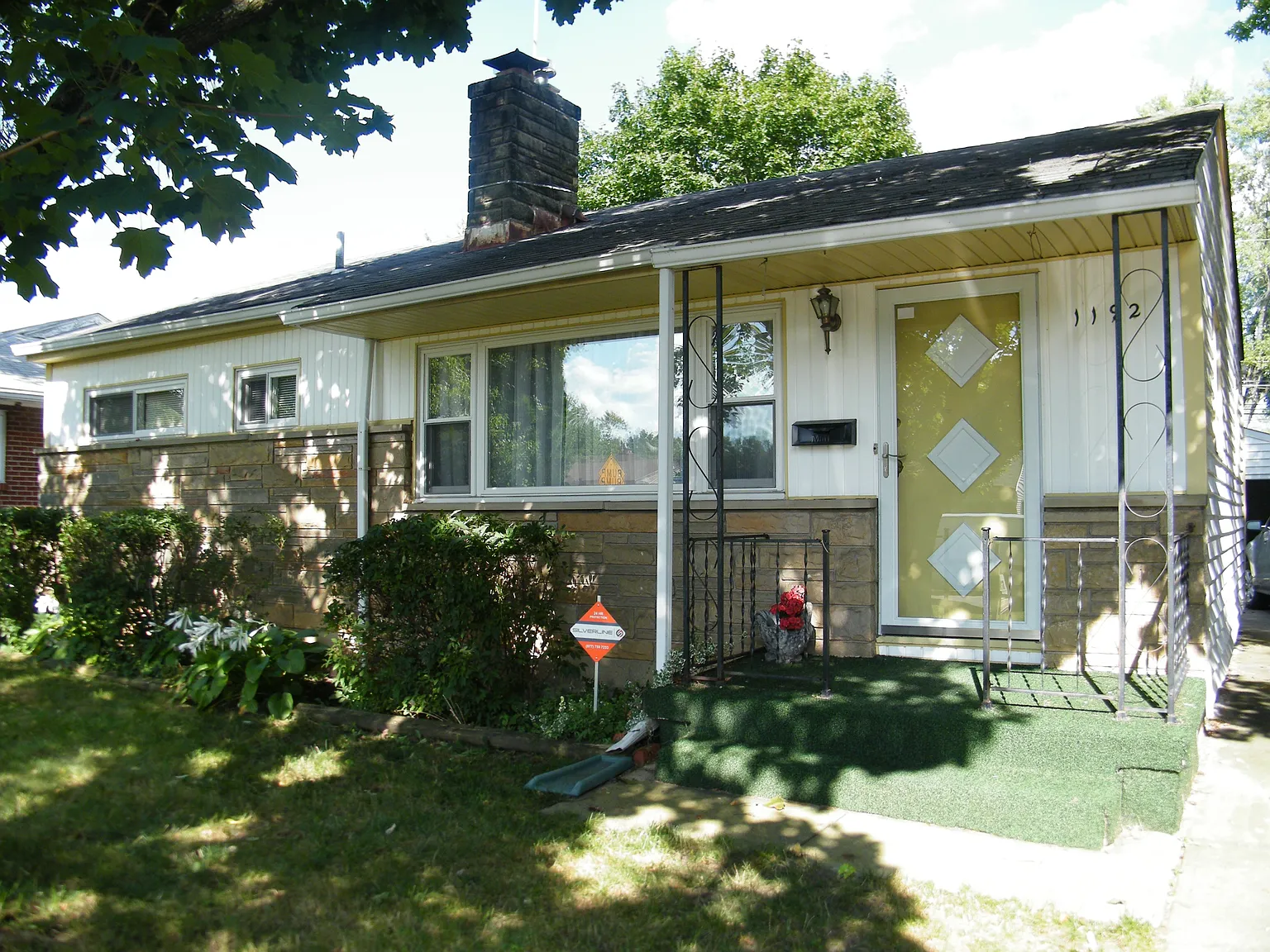 1192 Beechwood Rd photo 1