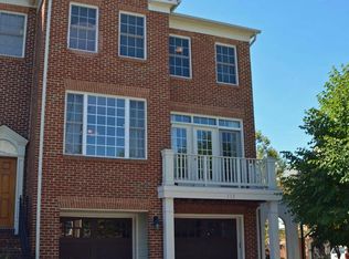 113 Morton Mills Ln, Herndon, VA 20170