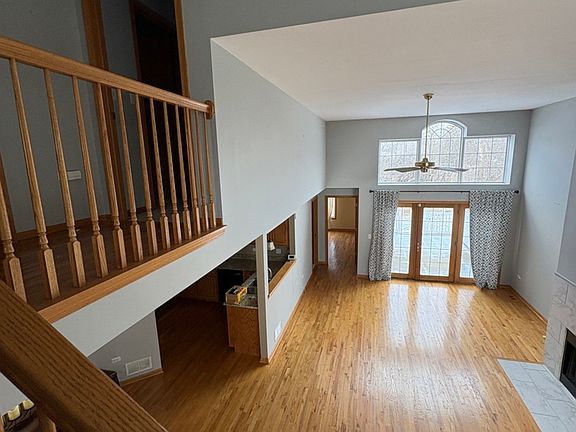 2nd image of 5536 Foxwoods Dr