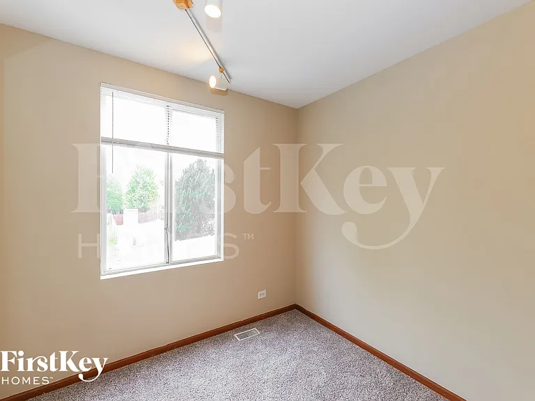 1662 Park Vista Ln — Photo 16