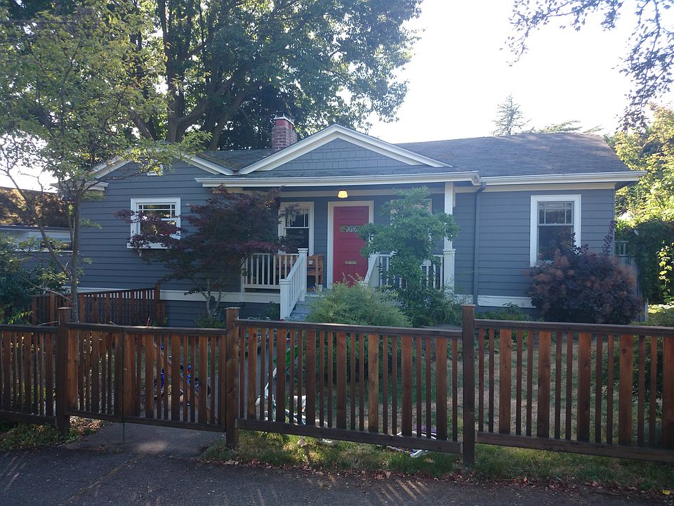 2nd image of 5757 30th Ave NE