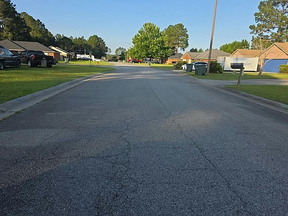 4th image of 2106 Walberg Dr