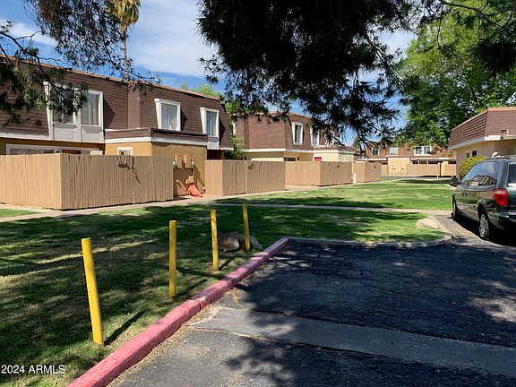 5th image of 8218 N 34TH Avenue