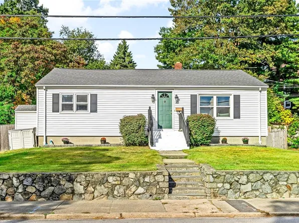 36 Cooper St, North Providence, RI 02904
