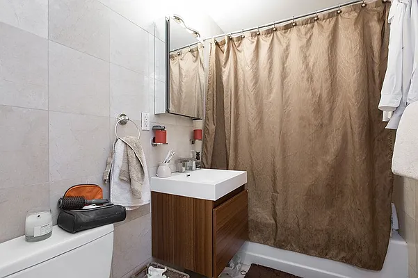 Rented by Emor Management Inc. | media 16