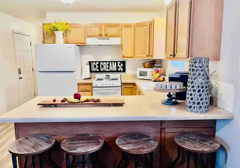2 bed, 1.5 bath, 893 sqft, $1,850 — Photo 4