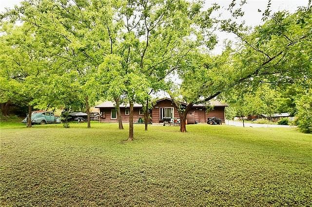 2nd image of 10203 Cy Ln