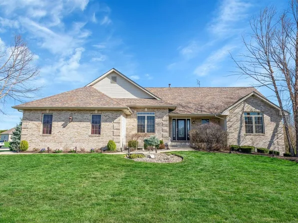 116 Lopez Ln, Poplar Grove, IL 61065