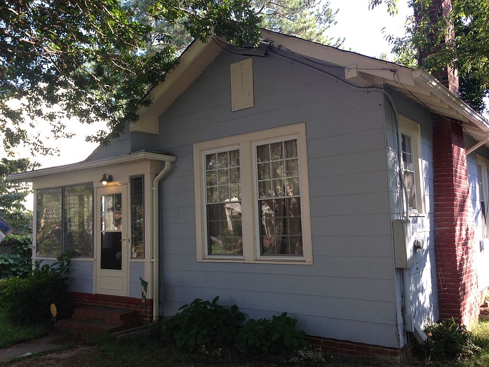 1st image of 145 E Ocean Ave