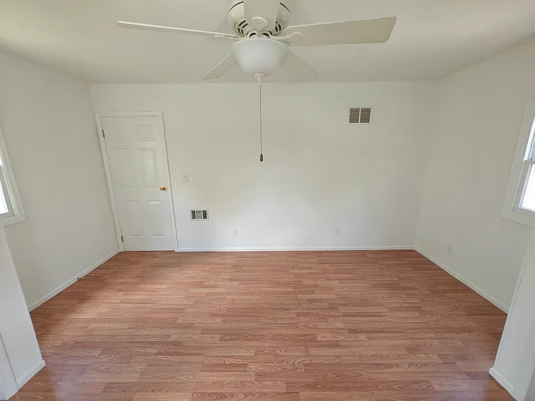 3350 Valley View Dr — Photo 11