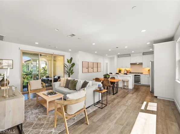 421 Maravilla Ln, Brea, CA 92823