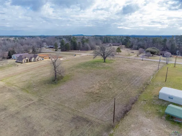 1 Private Road 3293, Gladewater, TX 75647