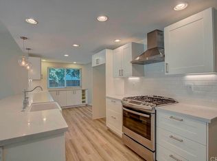 1753 E Regent St, Camarillo, CA 93010