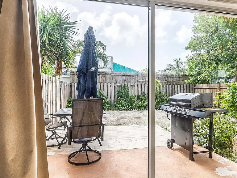 512 S Ocean Blvd — Photo 14