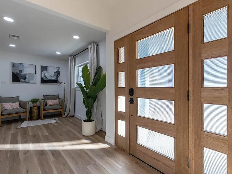 306 W Lookout Dr — Photo 23