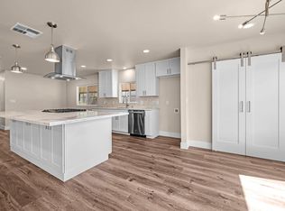 52 Cedar Cir, Folsom, CA 95630