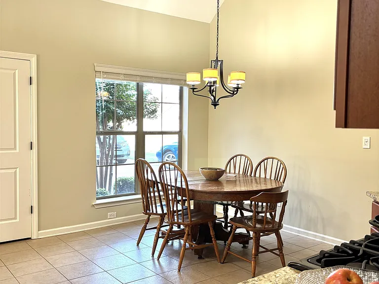 6399 William Hill Dr — Photo 10