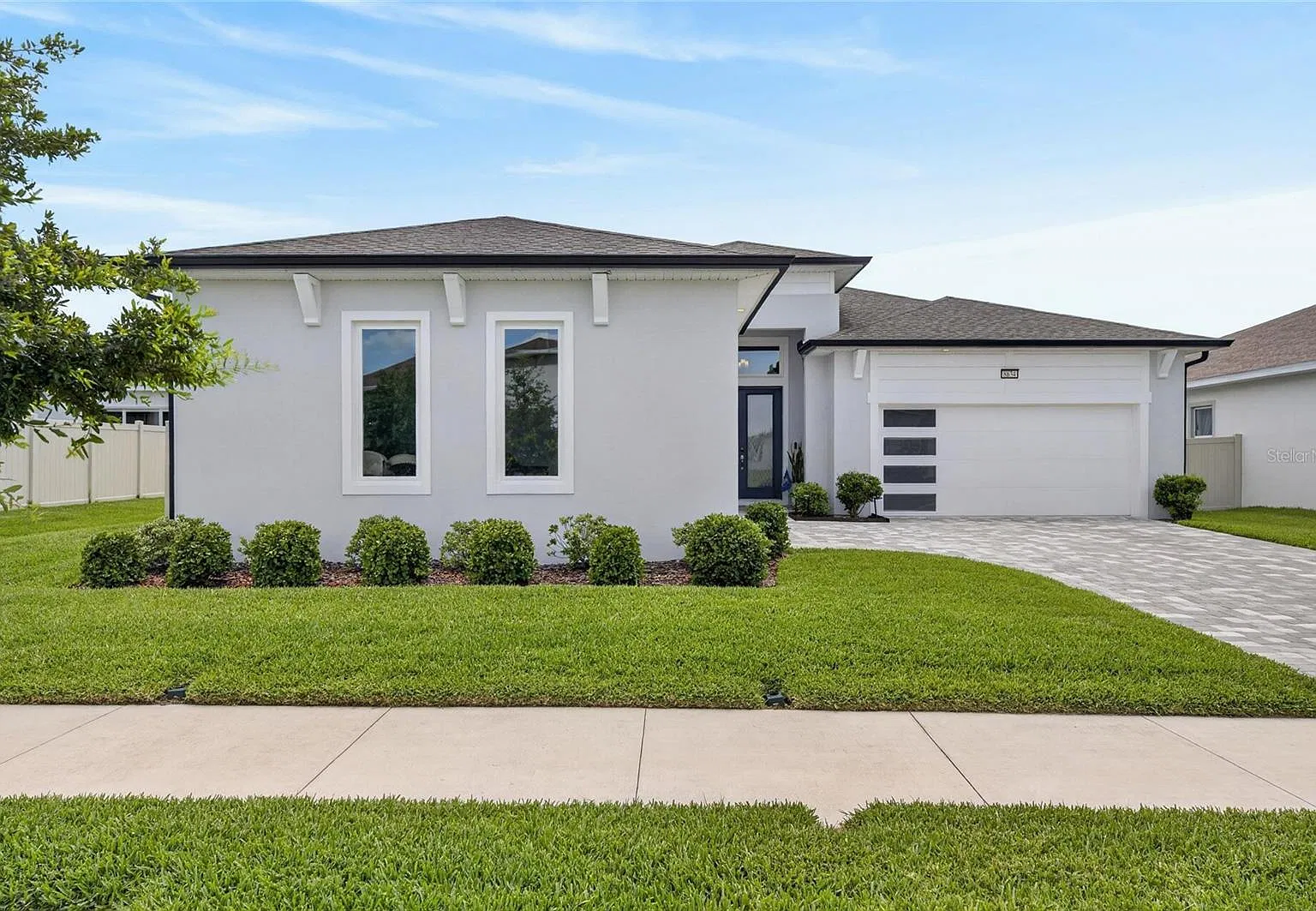 4 bed, 3.0 bath, 2497 sqft, $4,195 — Photo 3