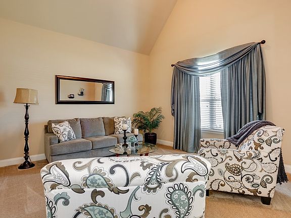 4th image of 427 Fioli Cir