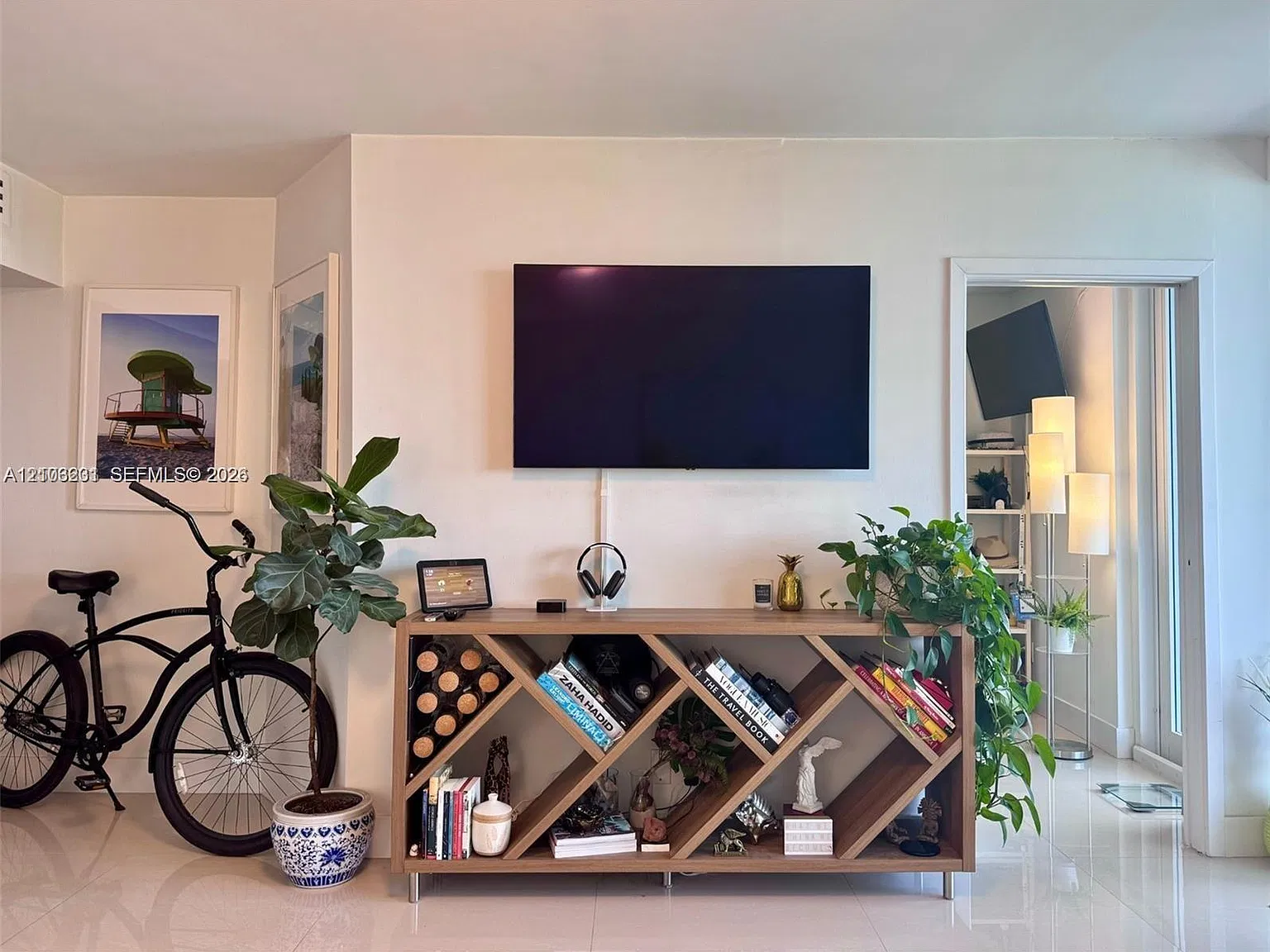 The Carriage House Condo — Photo 4