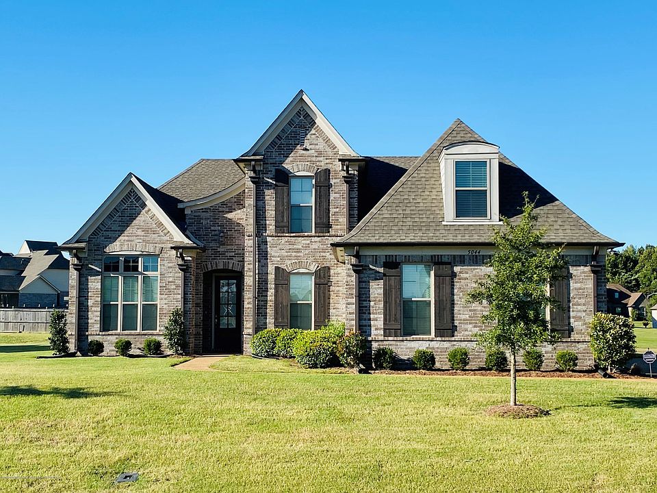 1st image of 5044 Braham Dr