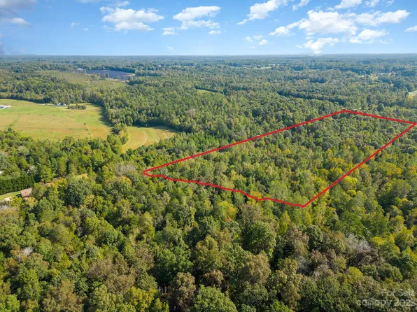 7561 Sisk Carter Rd, Harrisburg, NC 28138