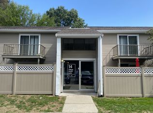 14 Village Green Ln APT 6, Natick, MA 01760