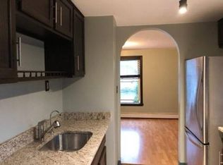 11 Beecher Pl #2, Newton Center, MA 02459