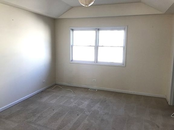 3rd image of 4873 N Winthrop Ave #Ce