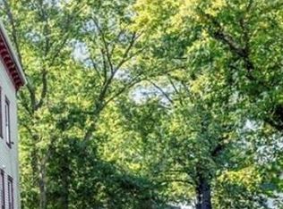 520 Smith St, Providence, RI 02908