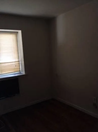 2 bed, 1000 sqft, $2,700 — Photo 3
