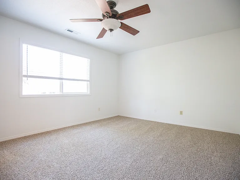 8471 SW Bonaventure Ln — Photo 16