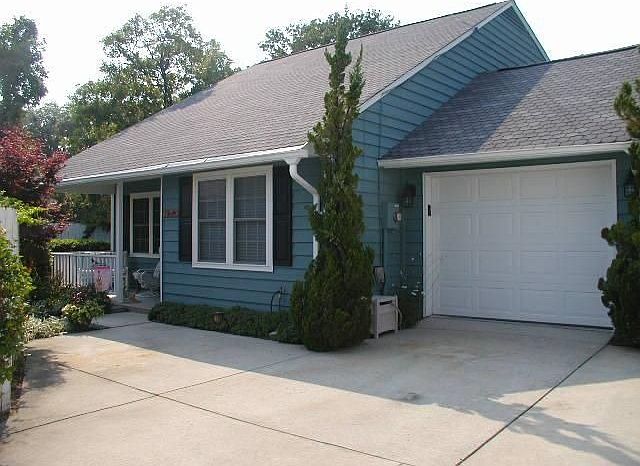 2nd image of 2006 Hillside Dr S