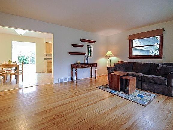 5th image of 2935 Brandywine Dr
