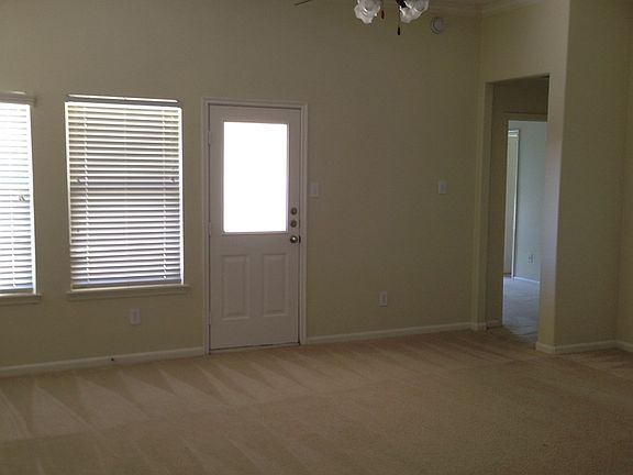 Family rm 22940_09132014
