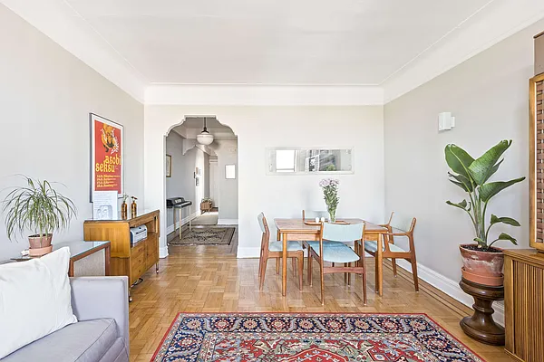 Sold by Jalen Real Estate Corp | media 2