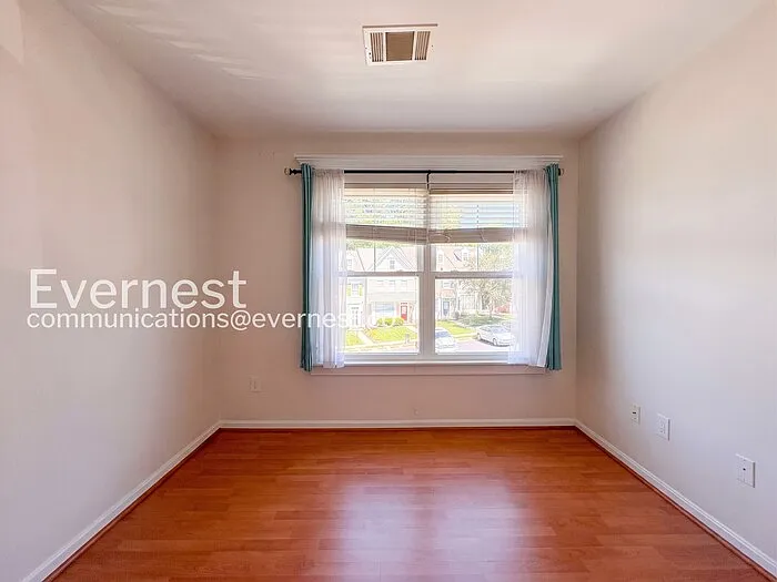 3951 Hartlake St — Photo 26
