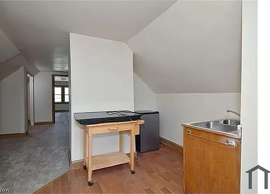 2 bed, $1,600 — Photo 4
