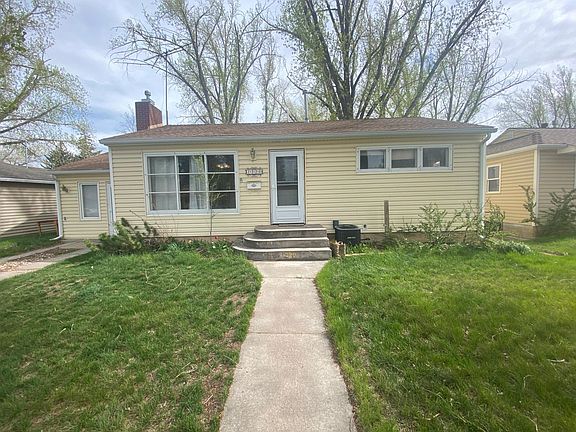 2nd image of 1320 Ord St