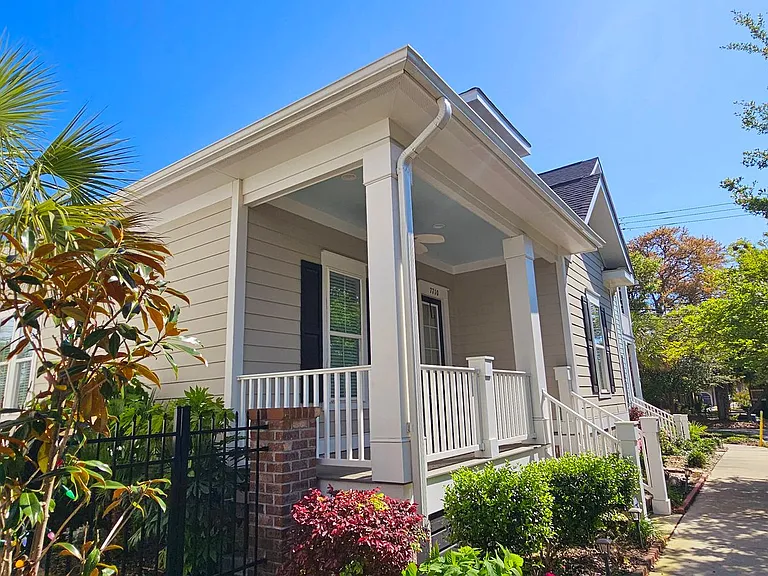 7710 Monarch Dr — Photo 2