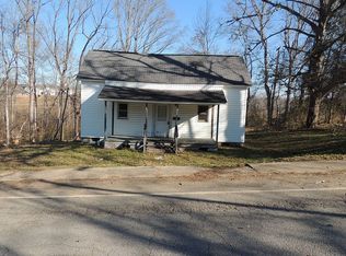 407 Poole St, Woodruff, SC 29388
