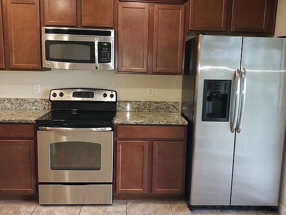 3rd image of 2227 Richwood Pike Dr