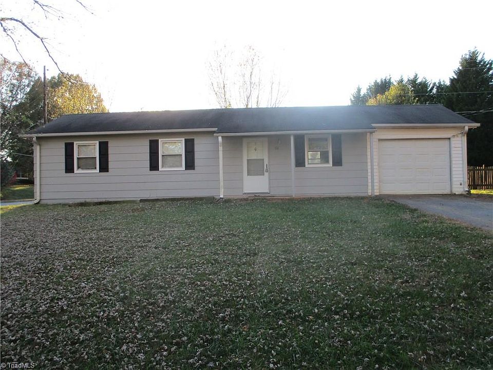 2nd image of 101 Ravenwood Ct