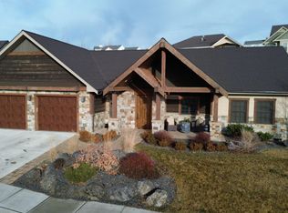 1740 SW Barclay Ridge Dr, Pullman, WA 99163