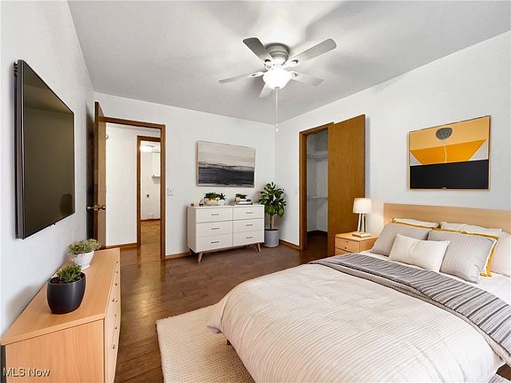 4th image of 611 Meredith Ln