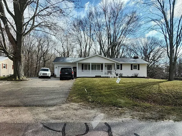 2750 Lewis Dr, Port Huron, MI 48060