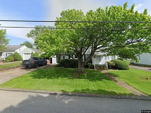 263 Center Ave Photo 1
