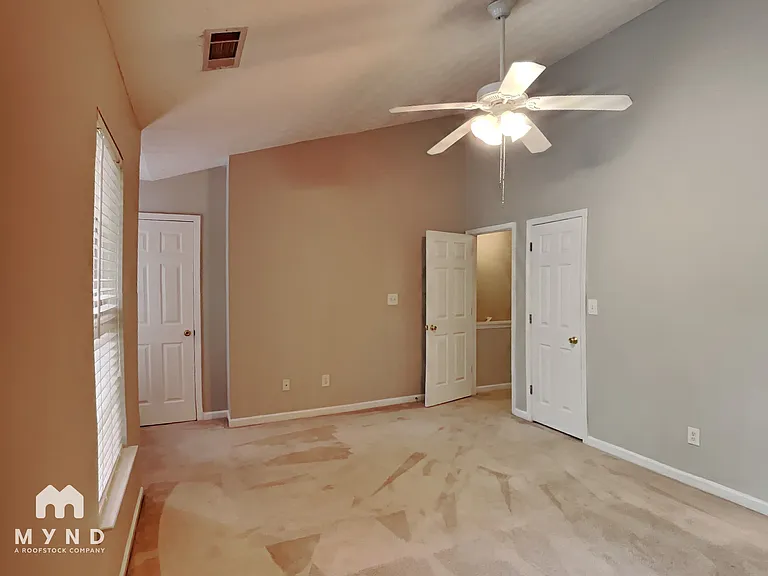 942 Tree Creek Pkwy — Photo 10