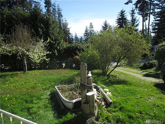 4th image of 862 Patricia Ann Dr