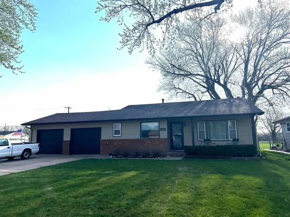 1246 Turner Ave, Hastings, NE 68901